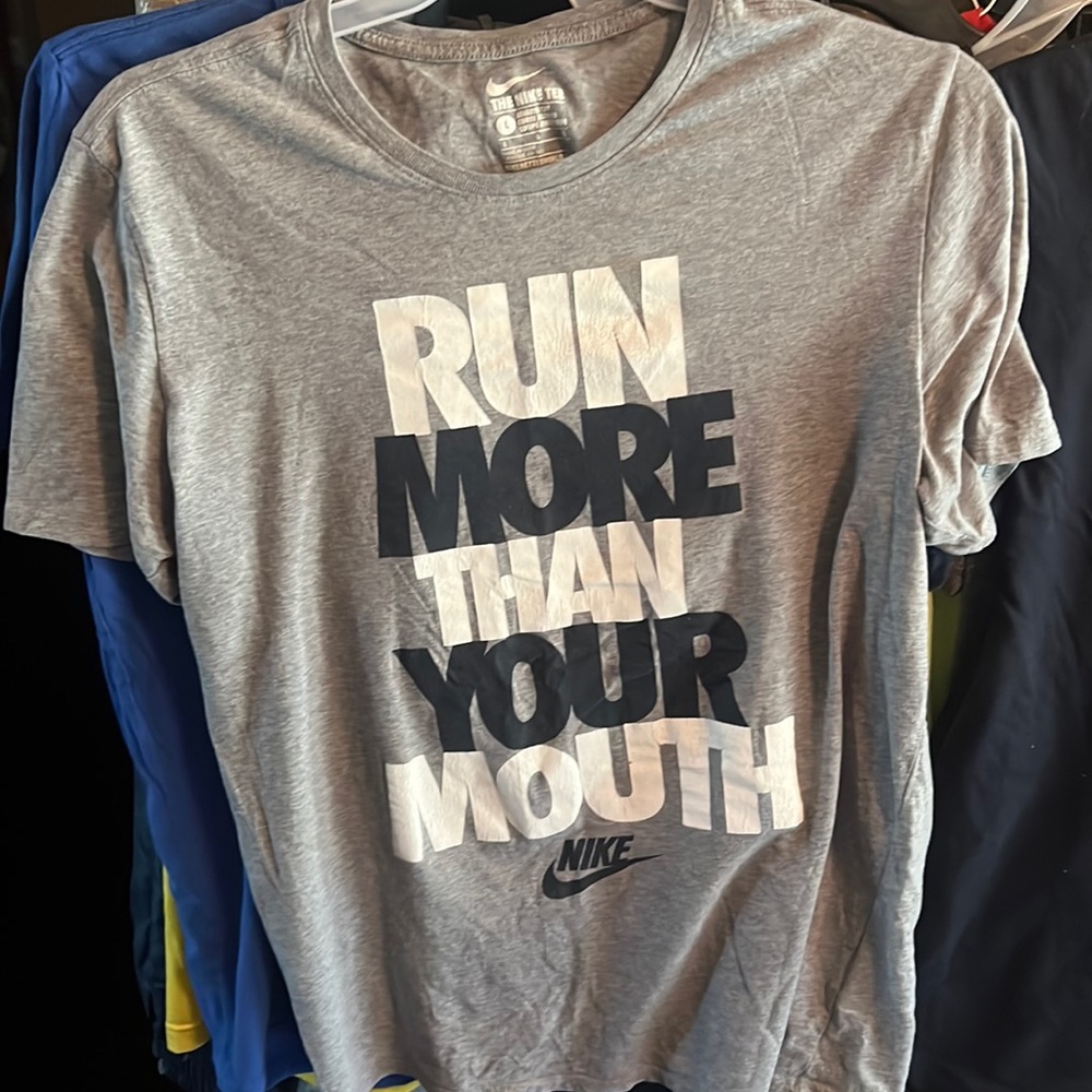 Nike Athletic cut tee size large